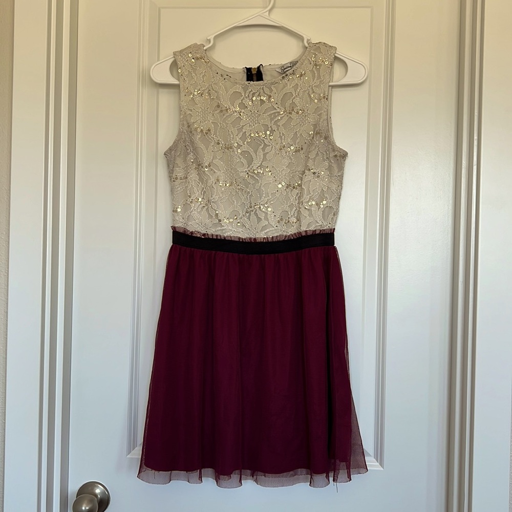 Speechless Sequin And Tulle Zip Up Back Skater Dress Size 7